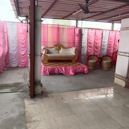 Hotel Royal Residency สิริกุรี ภายนอก รูปภาพ